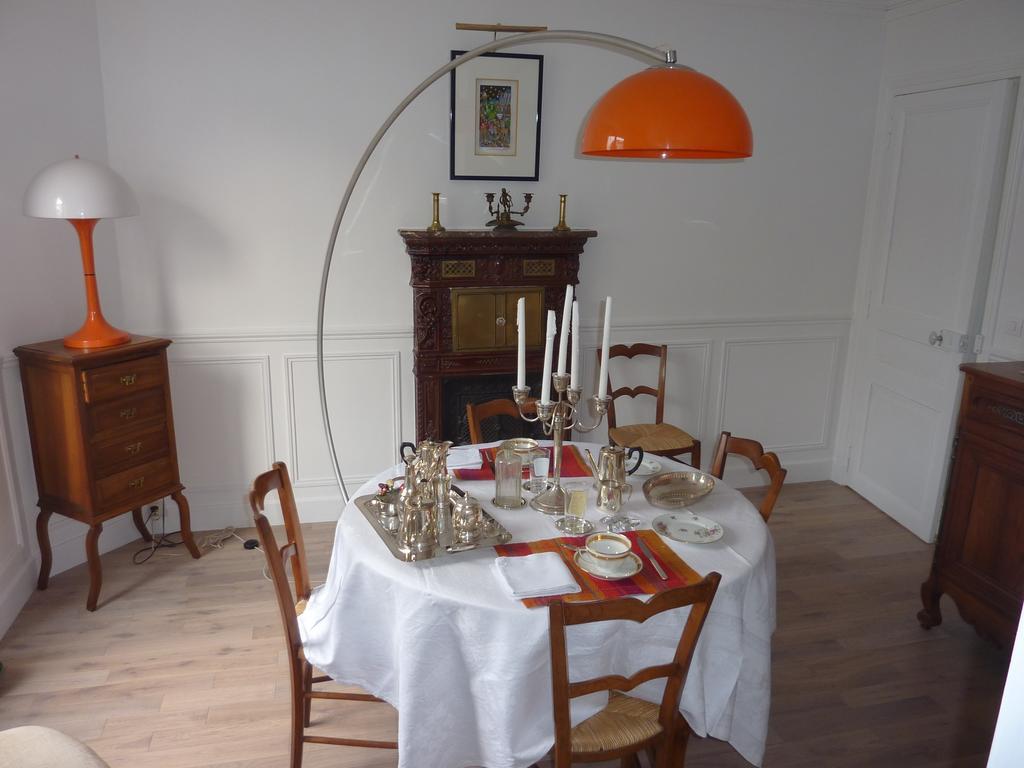 Maison Romantique Bed and Breakfast Le Perreux-Sur-Marne Esterno foto